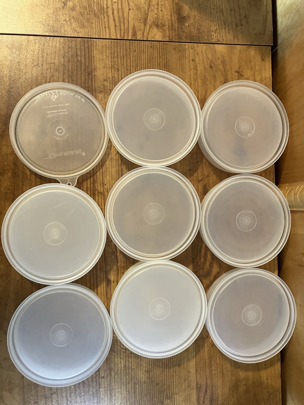 8 VTG Tupperware Hamburger Patty 4″ Keepers, One Lid-No Press #882 & 215 Used