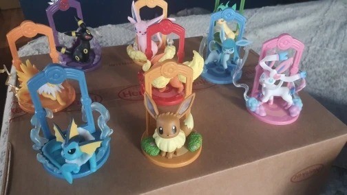 Eevee Evolution Figurines with Stand and Character Frame