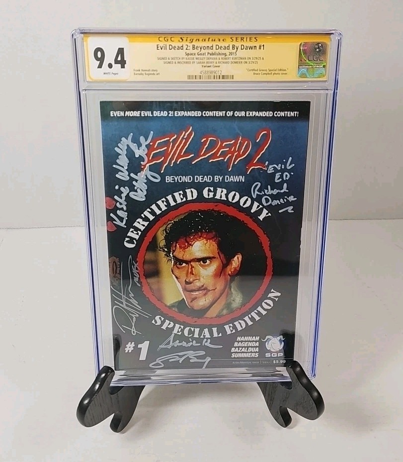 Evil Dead 2 Groovy ED. cgc 9.4 SS+4 entire Cast Rare Evil Ed Sig Lt 1088