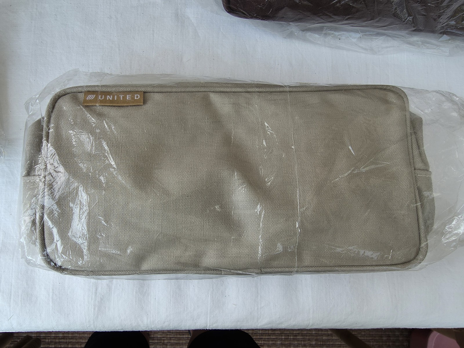 25 AIRLINES Business Class Amenity Kits NEW & UNITED AMERICAN IBERIA BRITISH