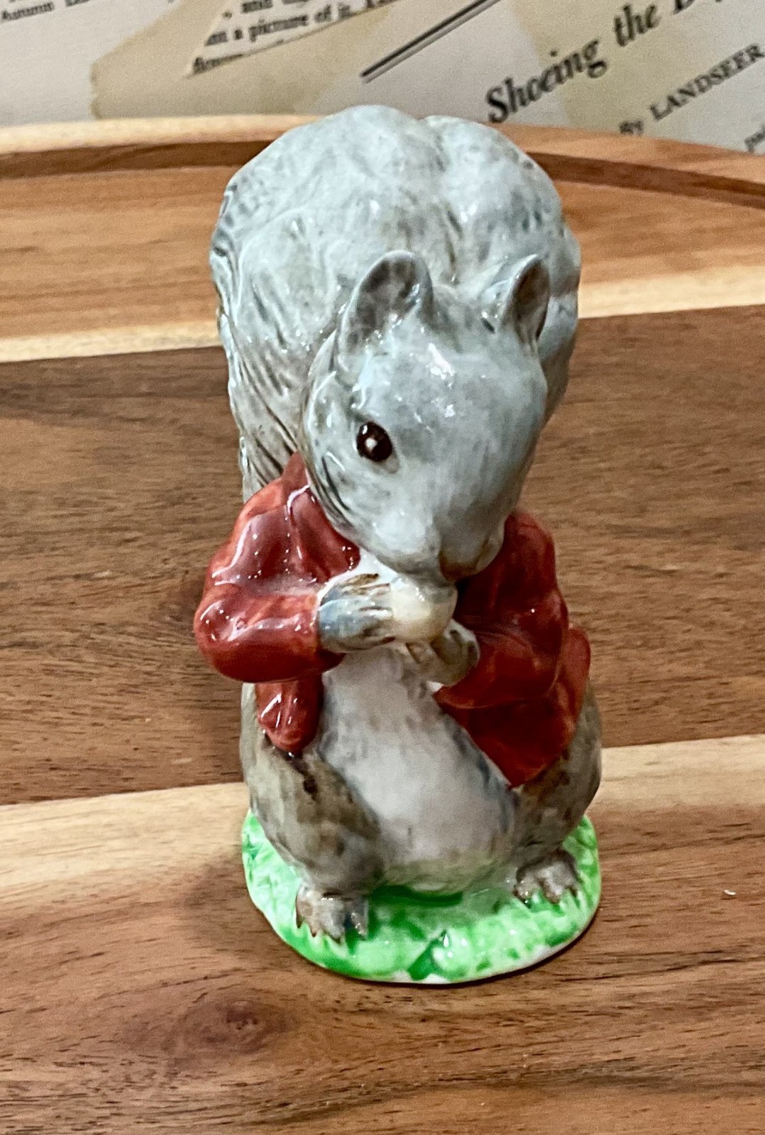 Vintage Beatrix Potter Figurine Beswick England Squirrel Nutkin 1948 Mint