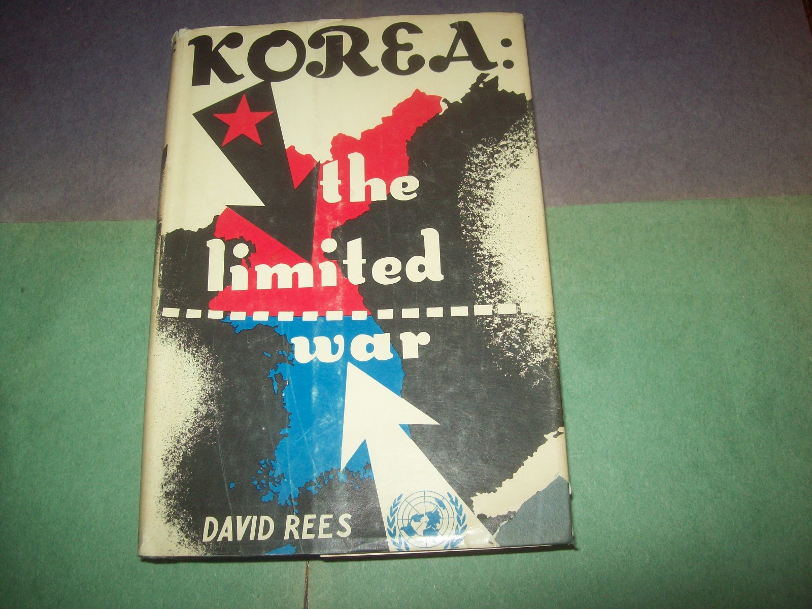 KOREA:THE LIMITED WAR BY DAVID REES HC DJ BOOK 1964