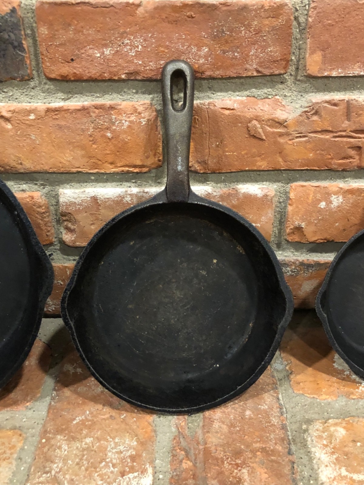 Vintage Unmarked Cast Iron Skillets Pans Lot of 3