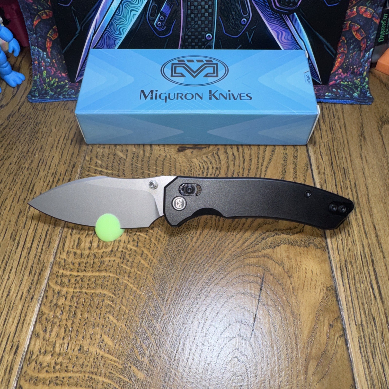 Miguron Knives Norsa D2 PVD Coated Blade. Aluminum Handle. Thumb Stud. Bar Lock.