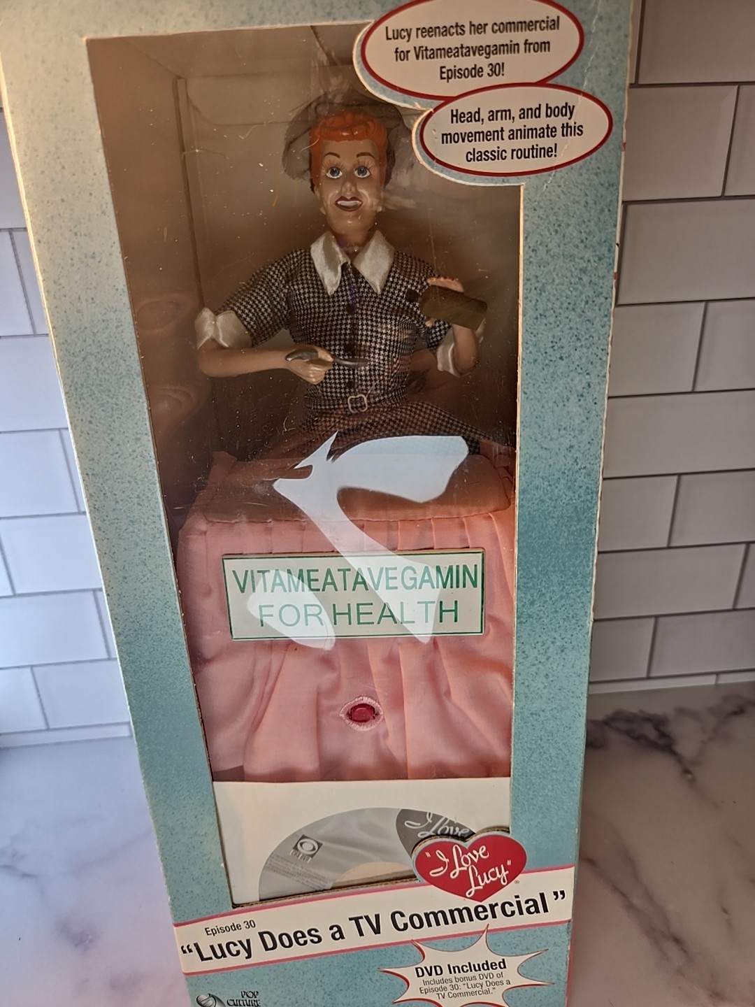 Rare “Lucy Does a TV Commercial” Animated Figure – Voiced w DVD – NRFB Org Box