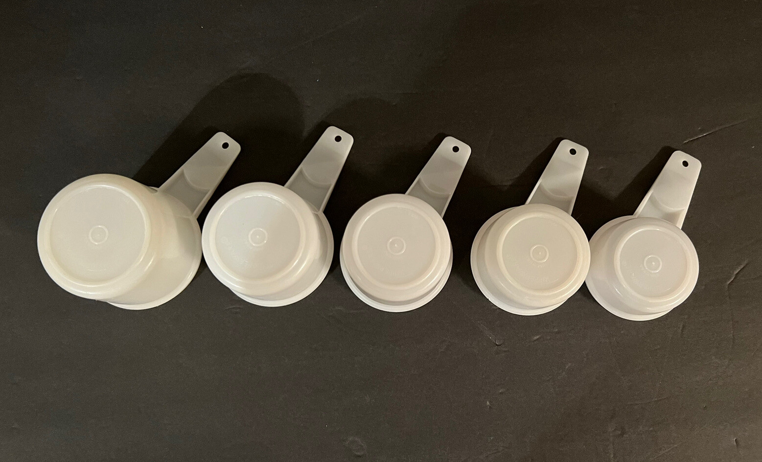 Vintage Tupperware Measuring Cups 5 Pieces 1 cup, 3/4 cup, 2/3 cup, 1/2 cup, 1/3