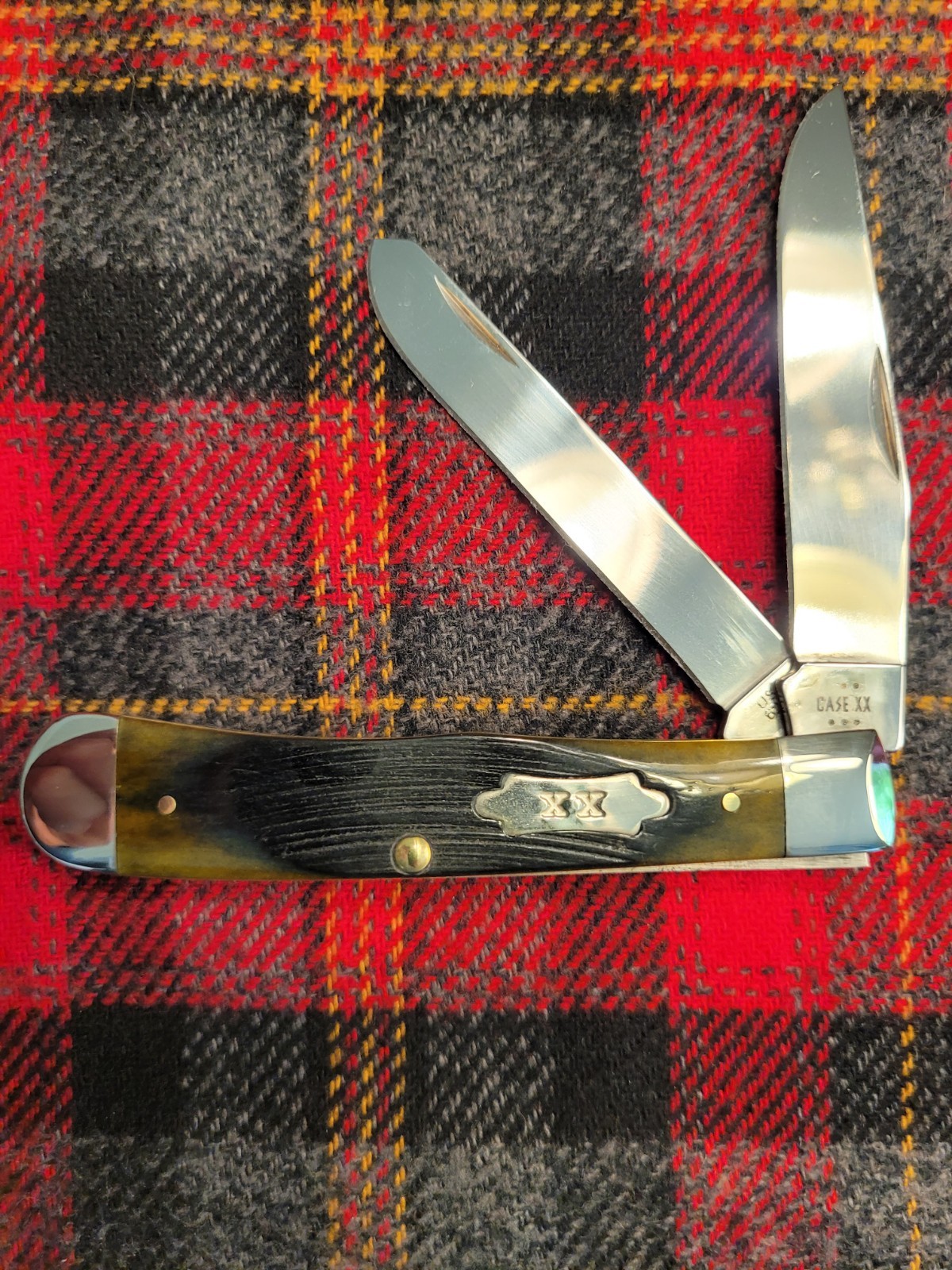 BEAUTIFUL CASE XX KNIVES OLIVE GREEN BONE SAWCUT TRAPPER KNIFE