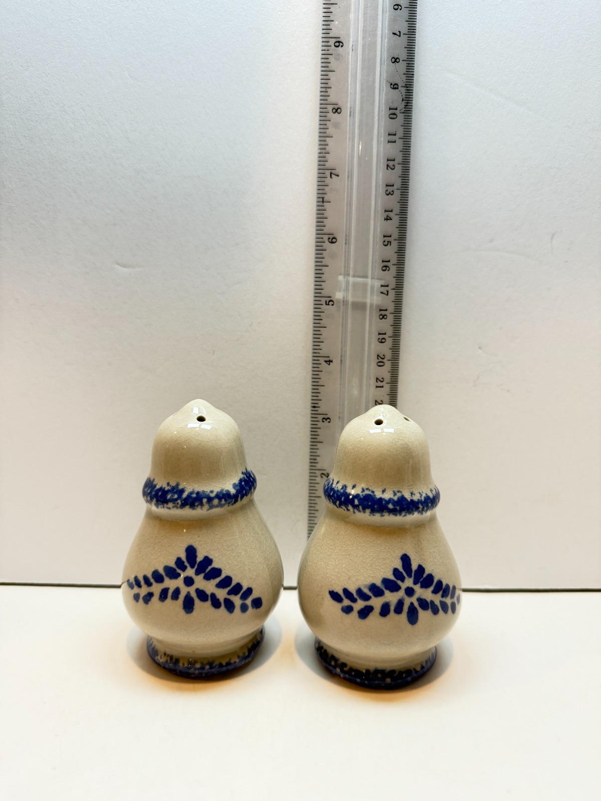 Vintage Light Gray & Blue Folk Art Salt and Pepper Shakers Sponge Paint