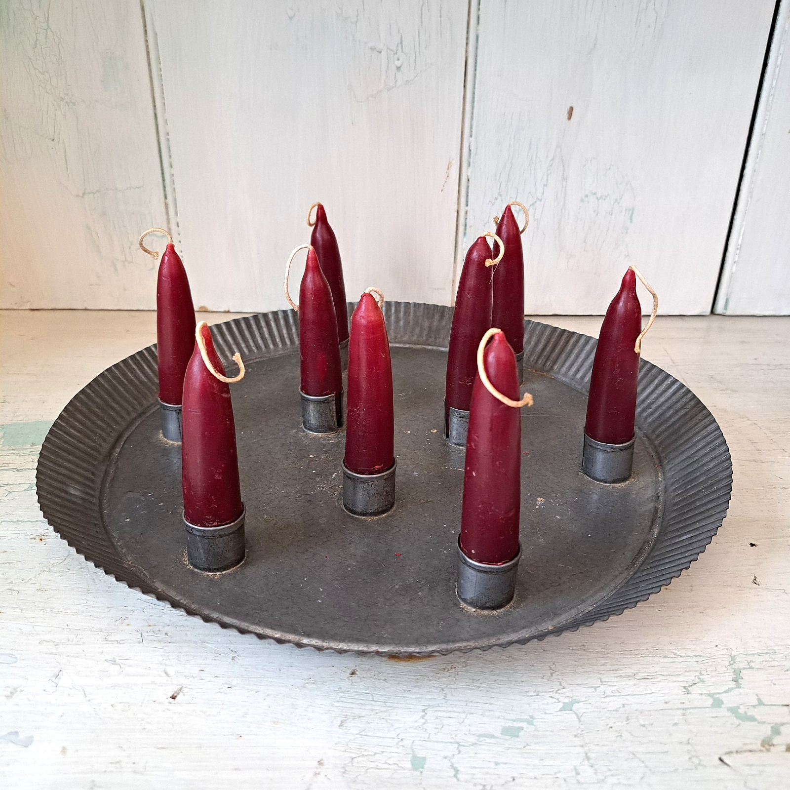 VTG Primative Style Crimped Tin Multi Candle Holder 12″ Centerpiece WITH Candles