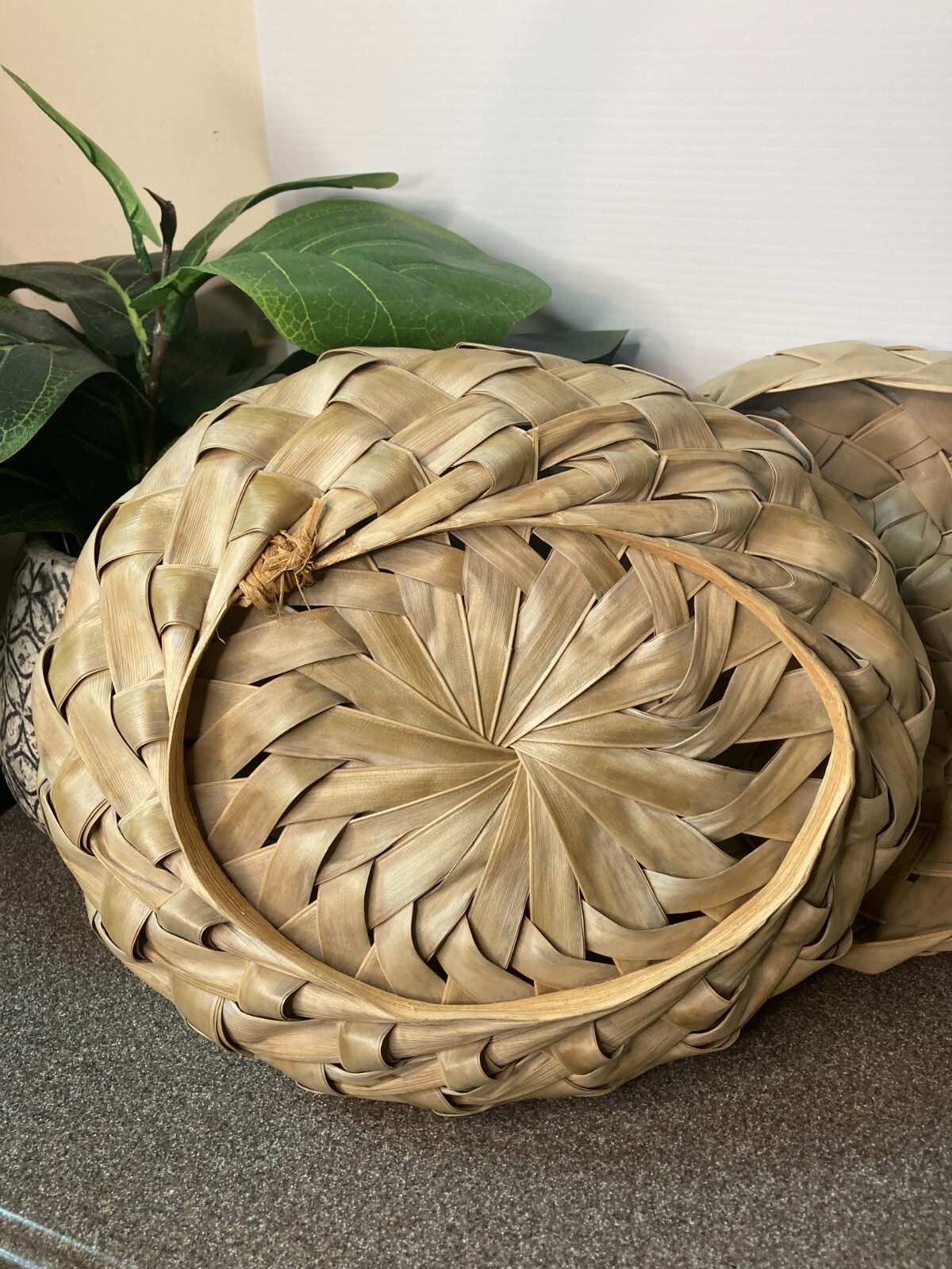 Set of 2 Handmade Palm Leaf Woven Baskets ~ 11″ Round and 13″x11″ Oval