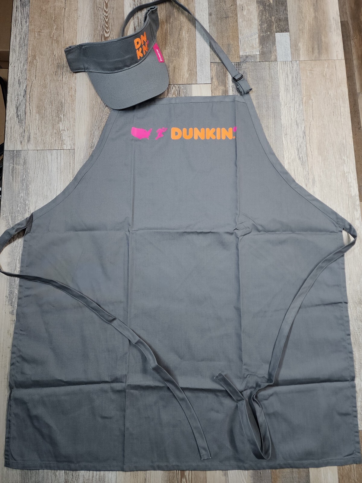 New Without Tags Set GRAY Dunkin Donuts Uniform Apron S/M +Adult Visor Halloween