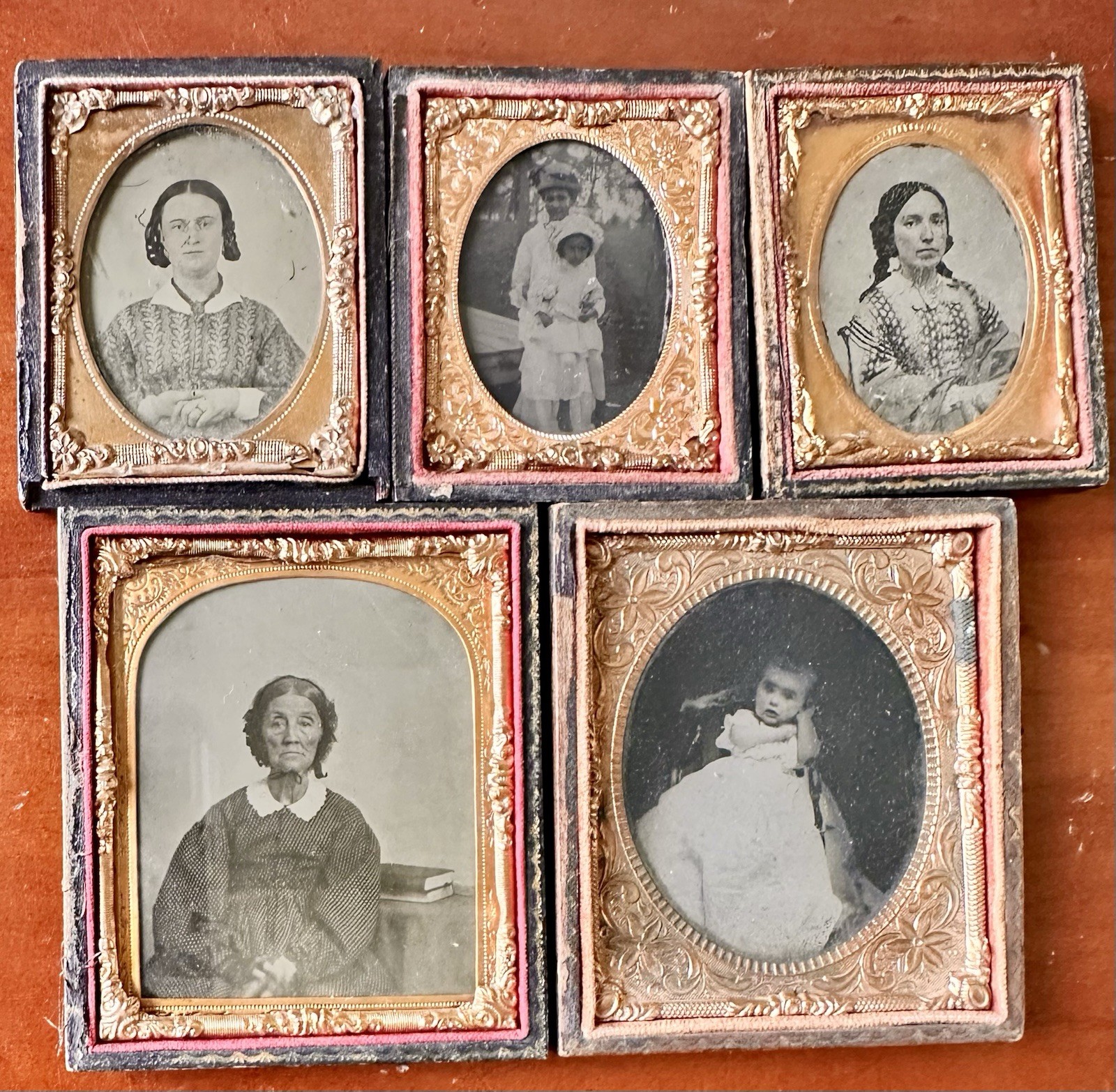 Lot Of Antique Photos In Cases Ambrotype Tintype