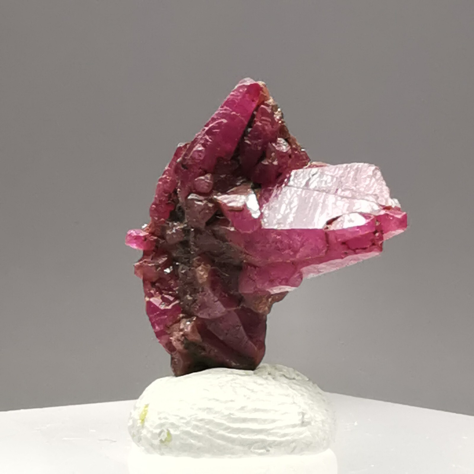 5.00ct Ruby / Luc Yen, Vietnam / Rough Crystal Gem Gemstone Mineral Specimen