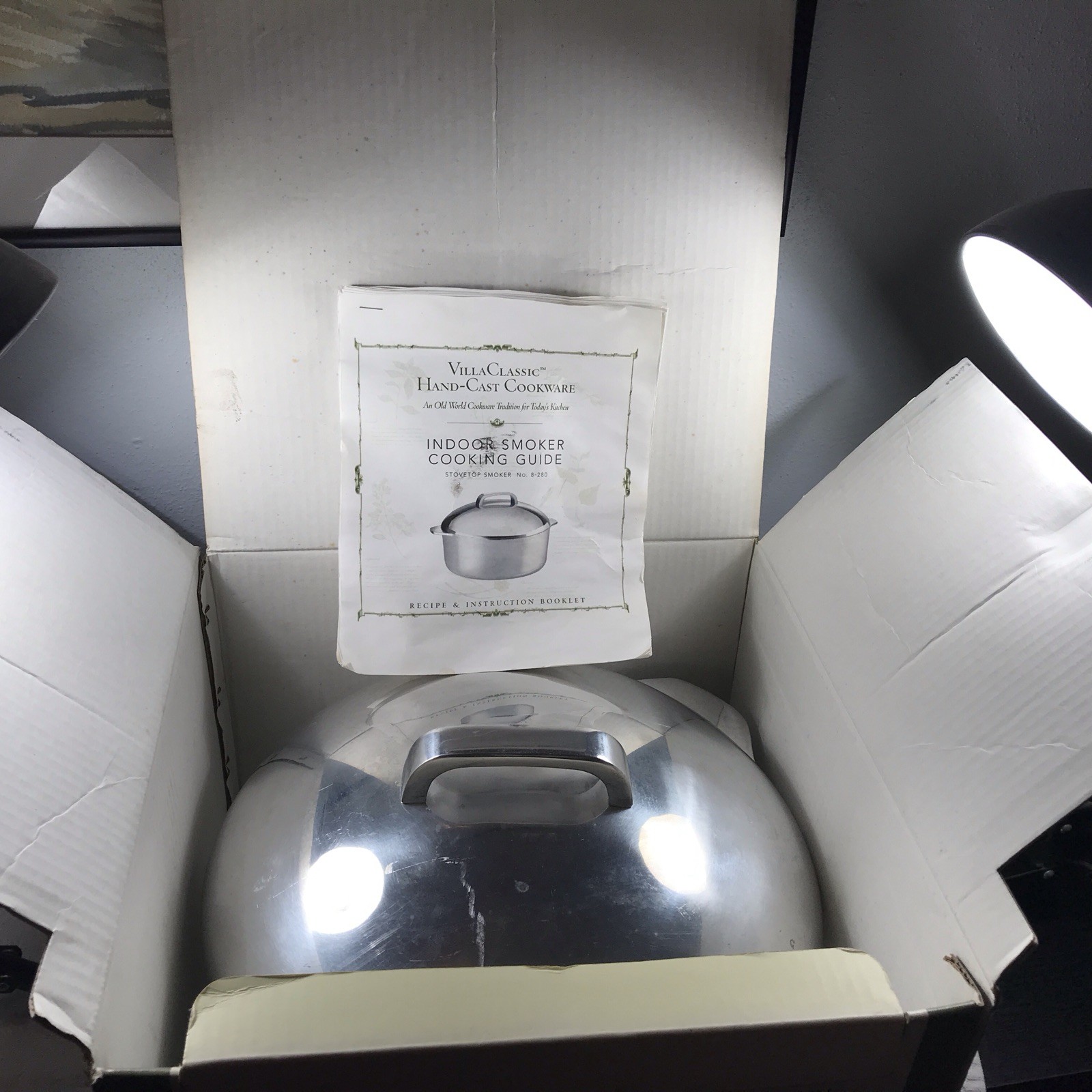 VillaWare Indoor Stovetop Smoker V8-280 8 Quart 4 Piece Manual Box Nice