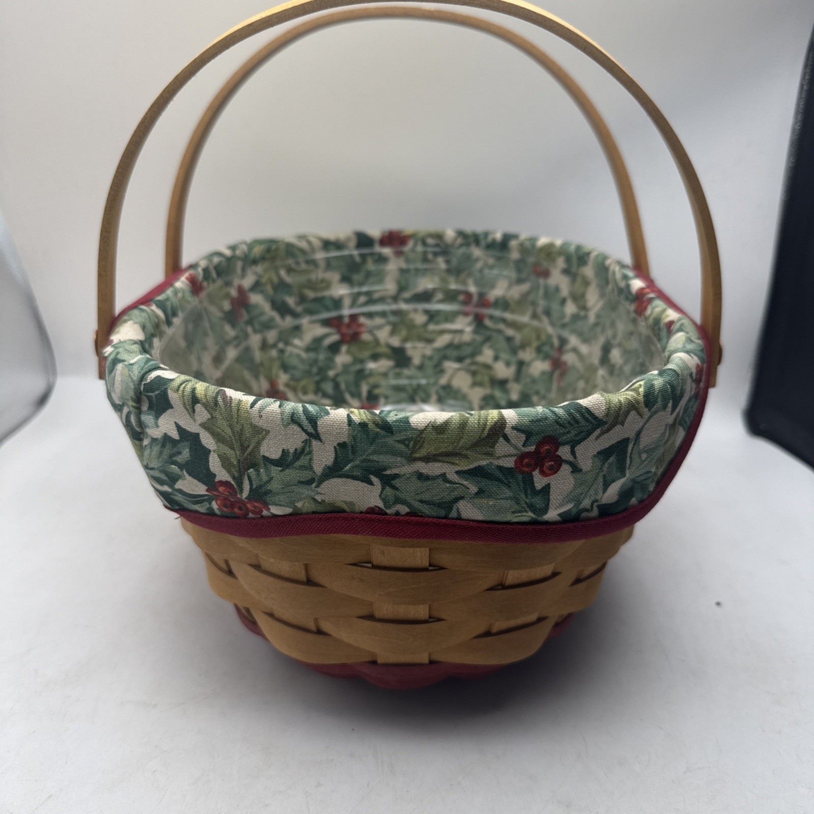 Longaberger 2004 Get It Together Basket W/ Liner & Protector, & Tie On
