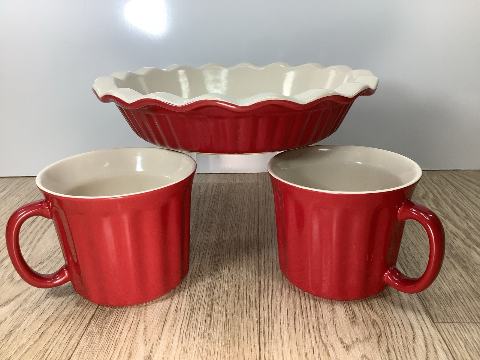 3-Pc Good Cook 9″ Stoneware Deep Pie Plate 2 Meal Mugs Cups 16-18 Oz Red Fluted