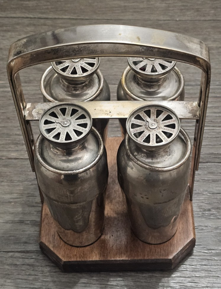Rare Vintage Napier Foursome Art Deco Cocktail Shaker Set Wood Caddy 4 Shakers