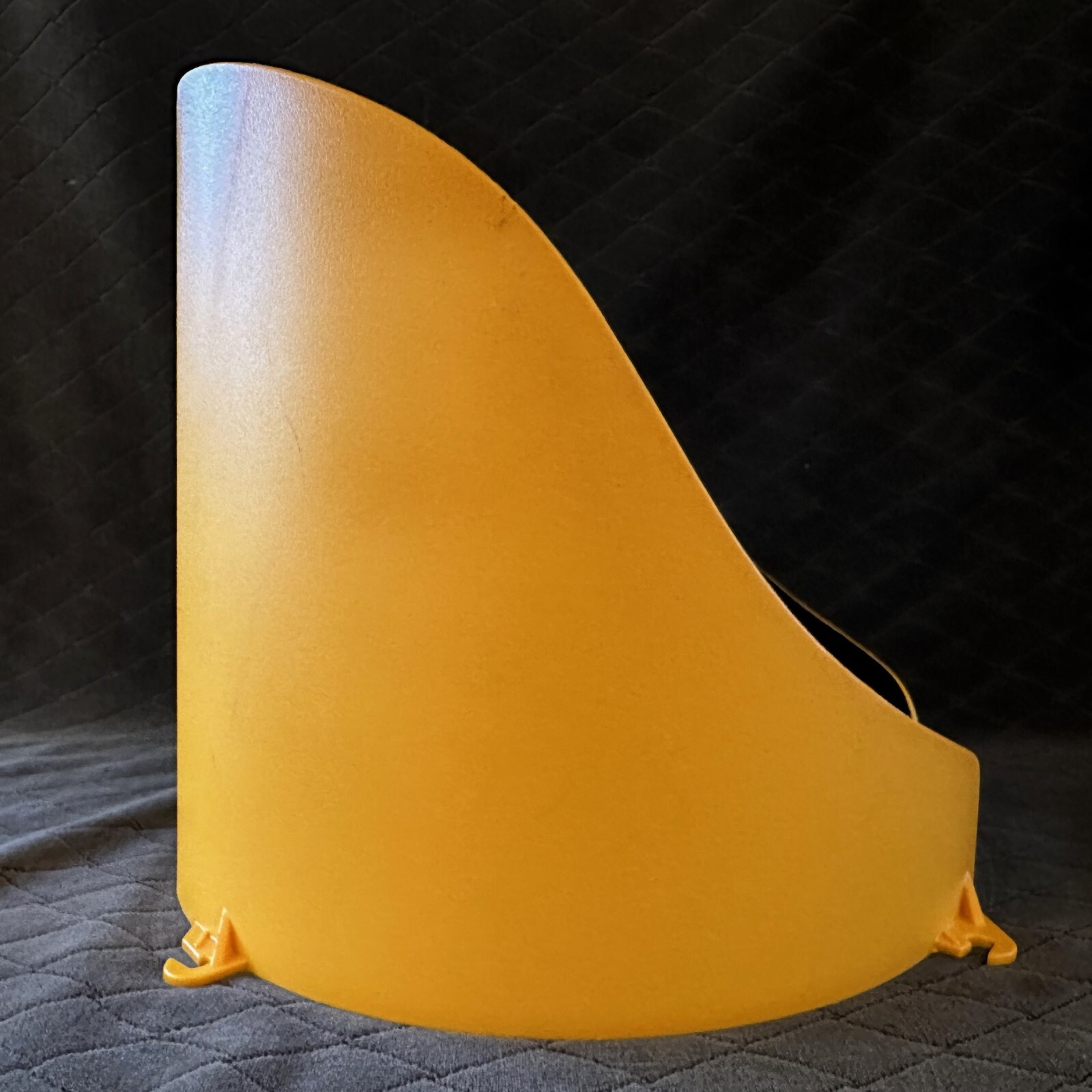 One 12″ Poly Yellow Traffic Light Visor for Econolite Cap Style NOS