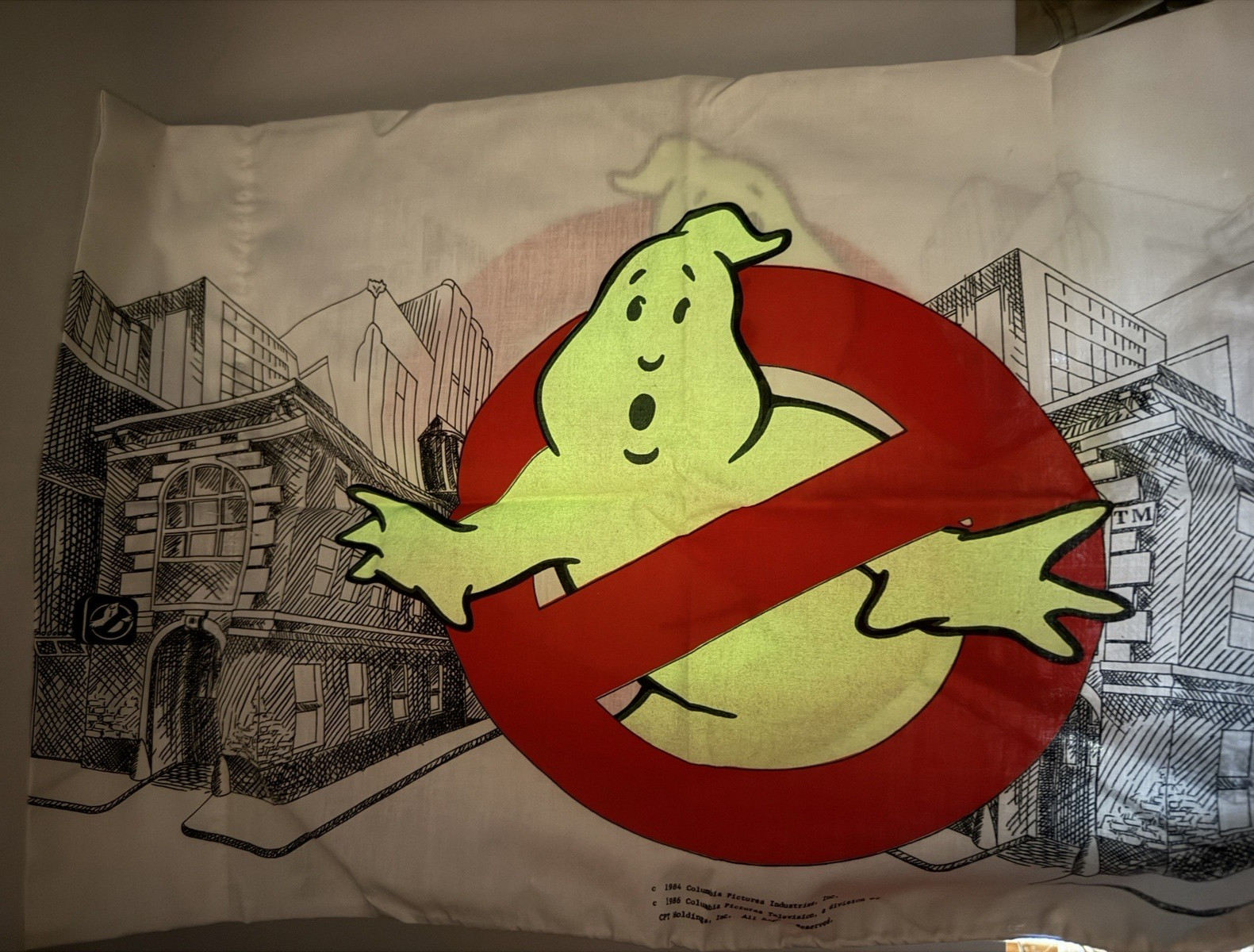 Vtg 1984 Ghostbusters pillowcase No-Ghost logo over a black White Glow In Dark