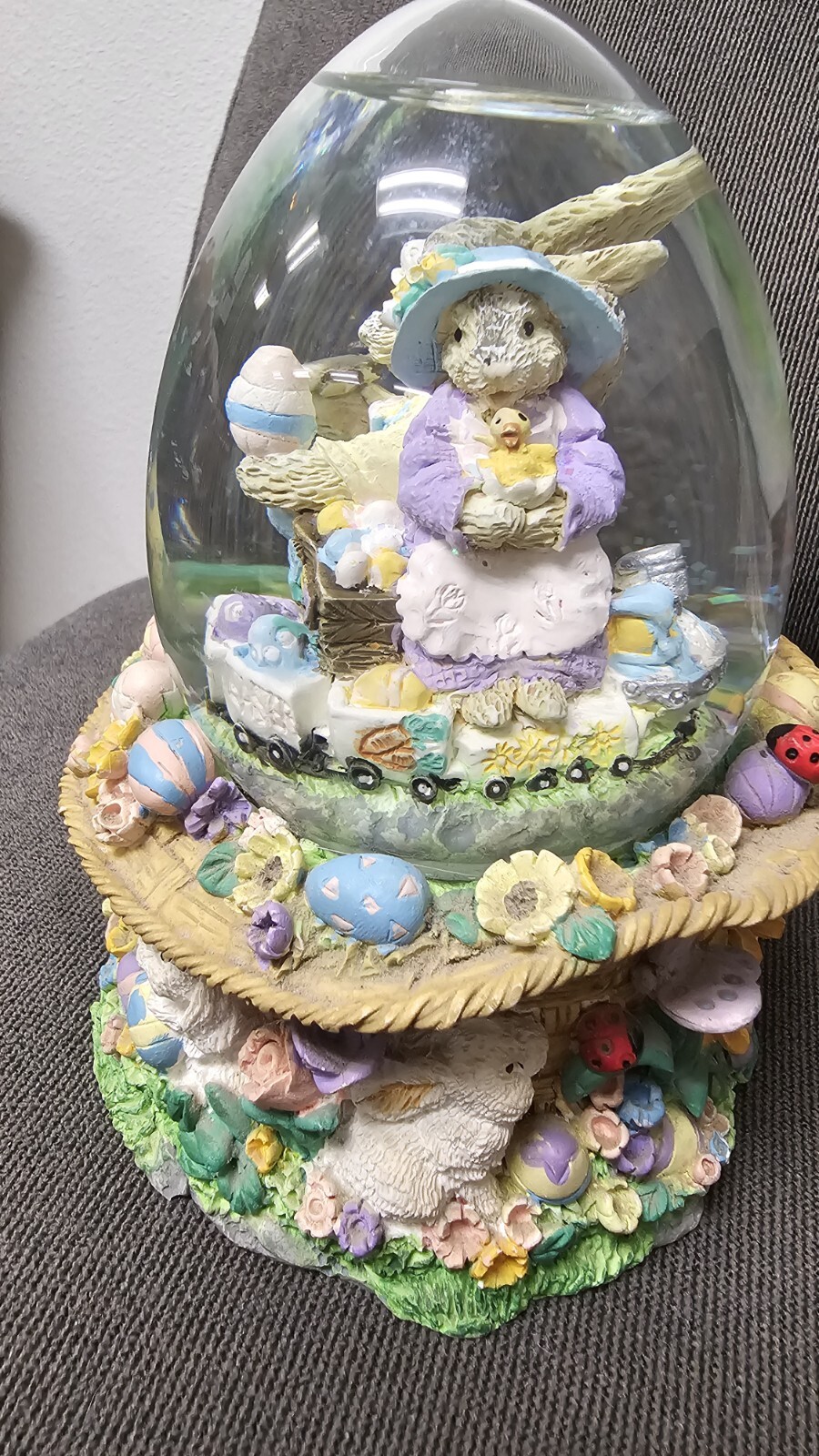 Spring/Easter Globe Musical Parade Peter Cottontail Egg-Shaped Music Snow Globe