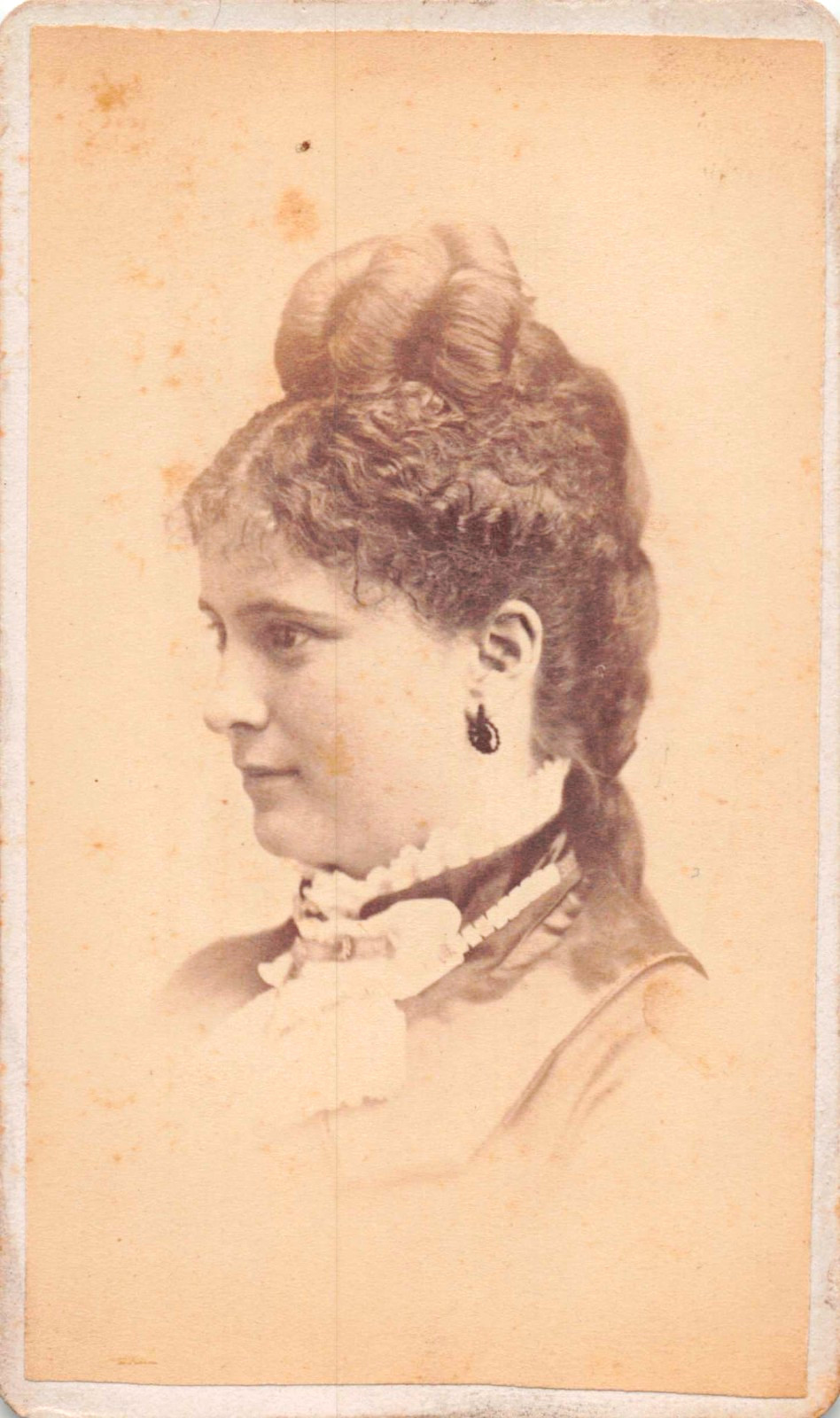 Antique Sepia Albumen CDV Studio Portrait Woman Sally Parker C. D. Hodoman
