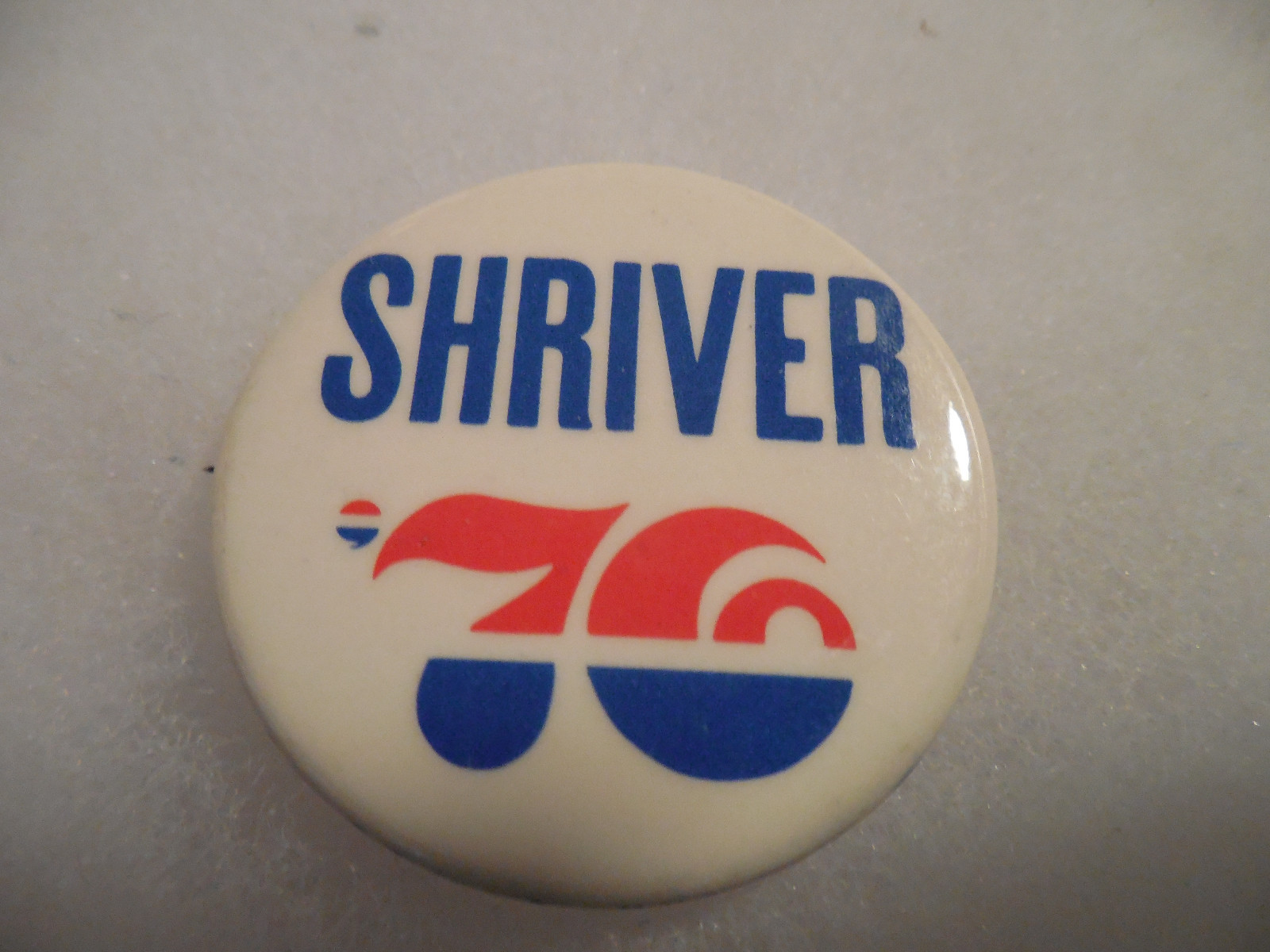 Presidential Pin Back Campaign Button Sargent Shriver VP McGovern President 1976