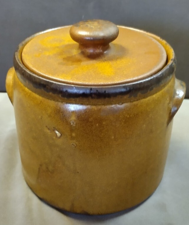 Vintage McCoy 1420m USA CANYON Brown Matte Textured Pottery 