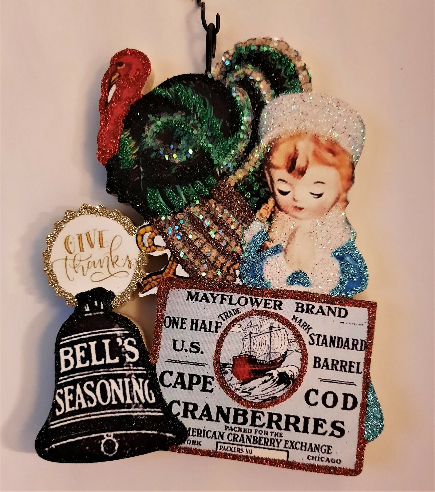 PILGRIM GIRL, TURKEY, GIVE THANKS, BELLS, CRANBERRY Glitter WOOD ORNAMENT * Vtg