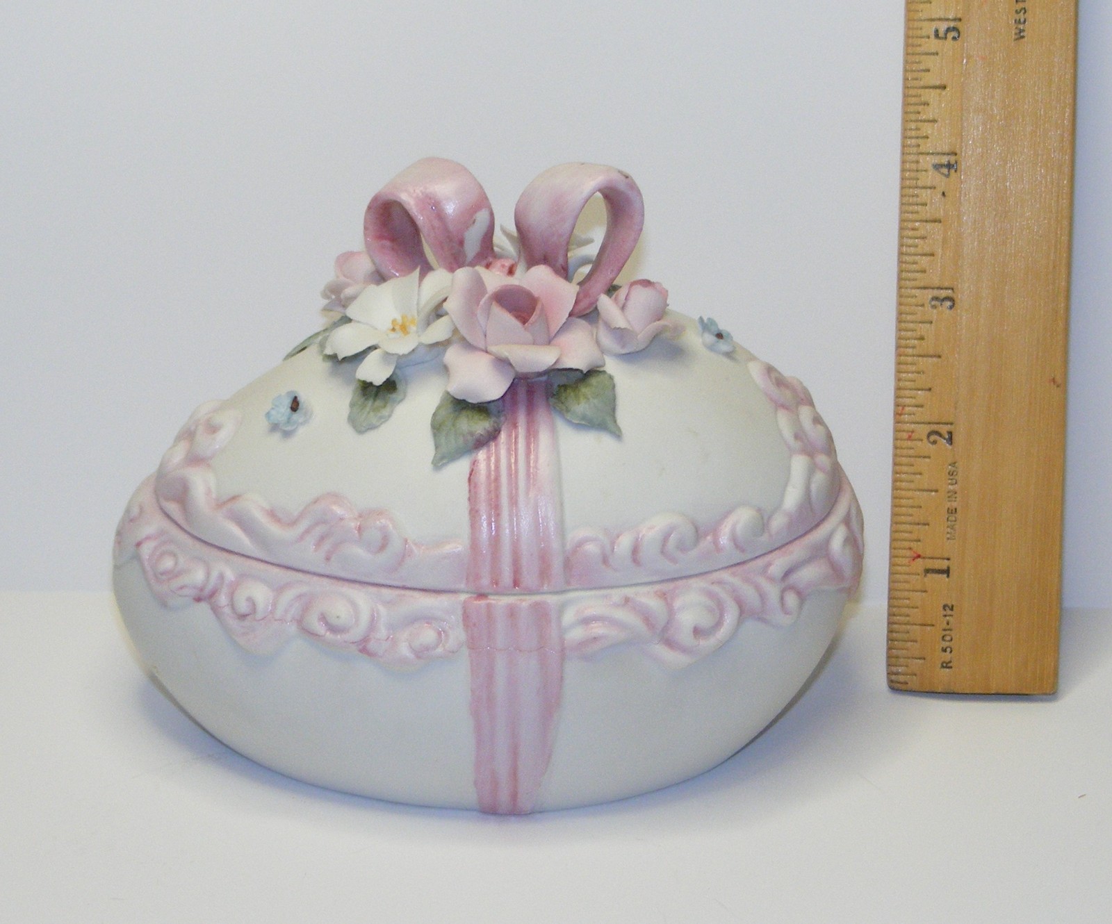 Vintage Lefton 1691 5.5″ bisque porcelain Easter egg candy dish, pink & white