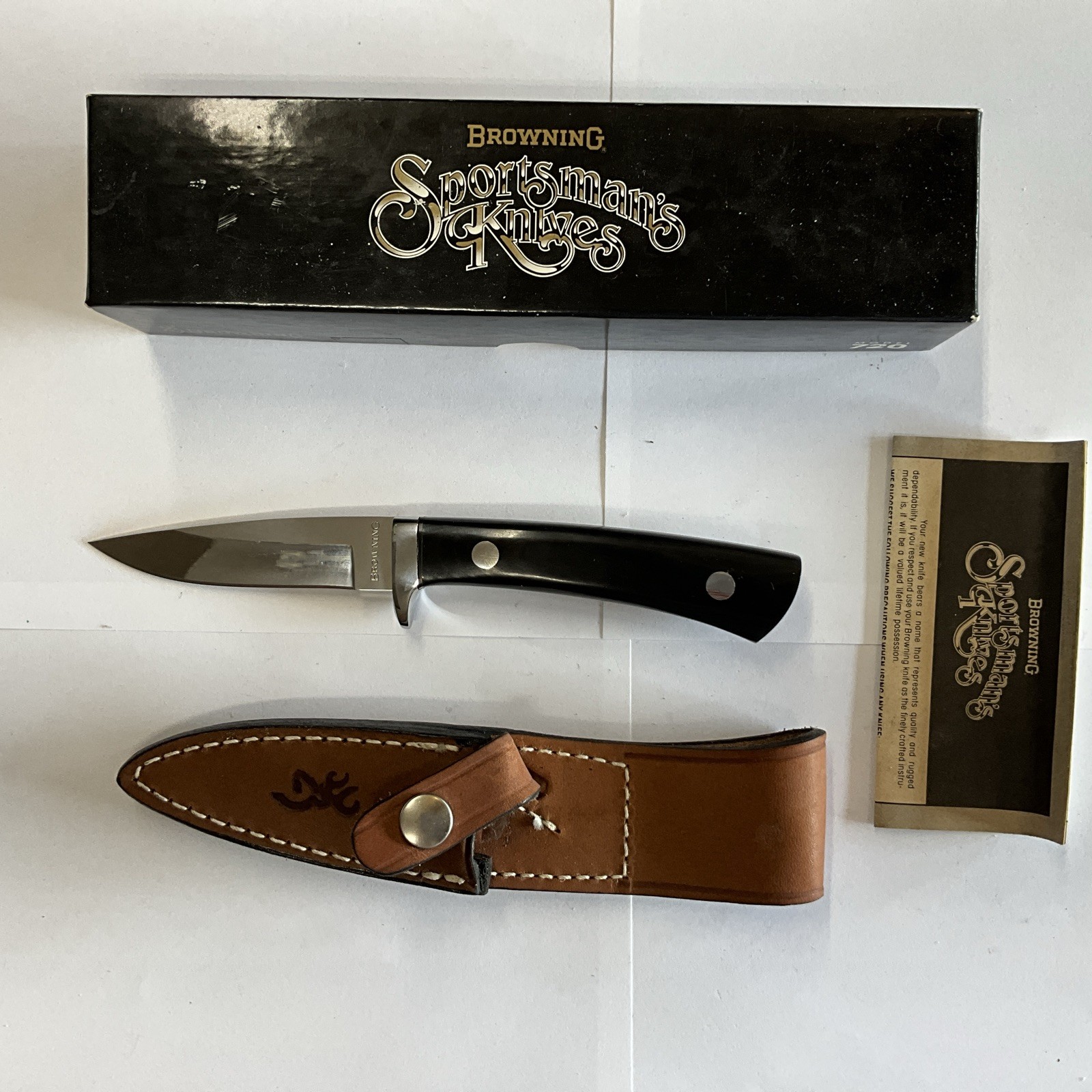 Browning Knife Model 720 Small Game Hunter – Vintage