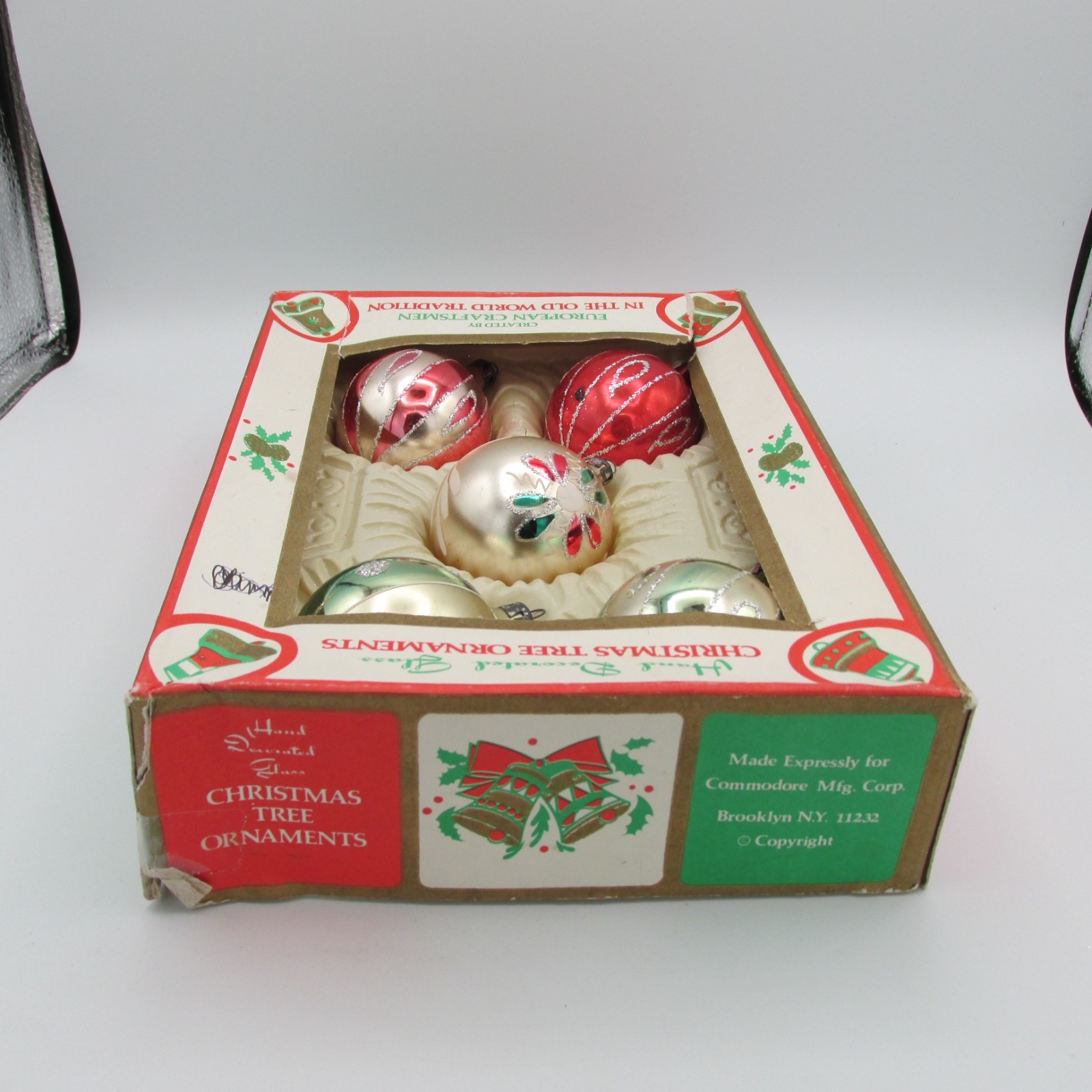 VTG 5 Commodore Christmas Classics European Hand Painted 2 1/4″ Glass Ornaments