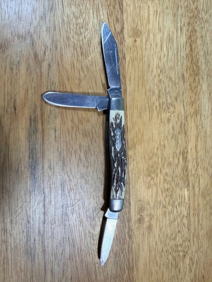 Vintage Schrade Uncle Henry 885UH Stockman 3 Blade Pocket Knife Made in USA