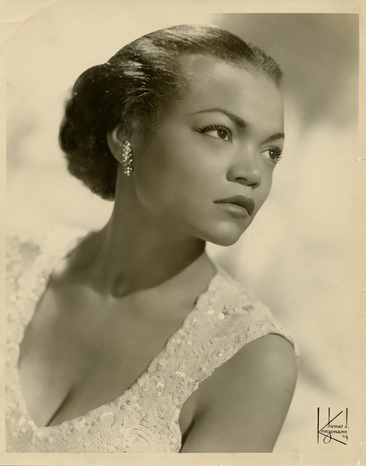 Vintage 1952 Photo Eartha Kitt Headshot Singer/Actress