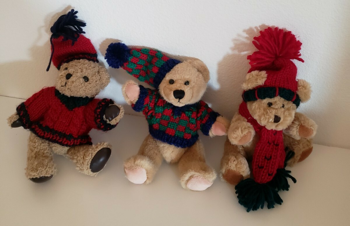 3 Small Hugfun Plush Christmas/Holiday Teddy Bears, 7″