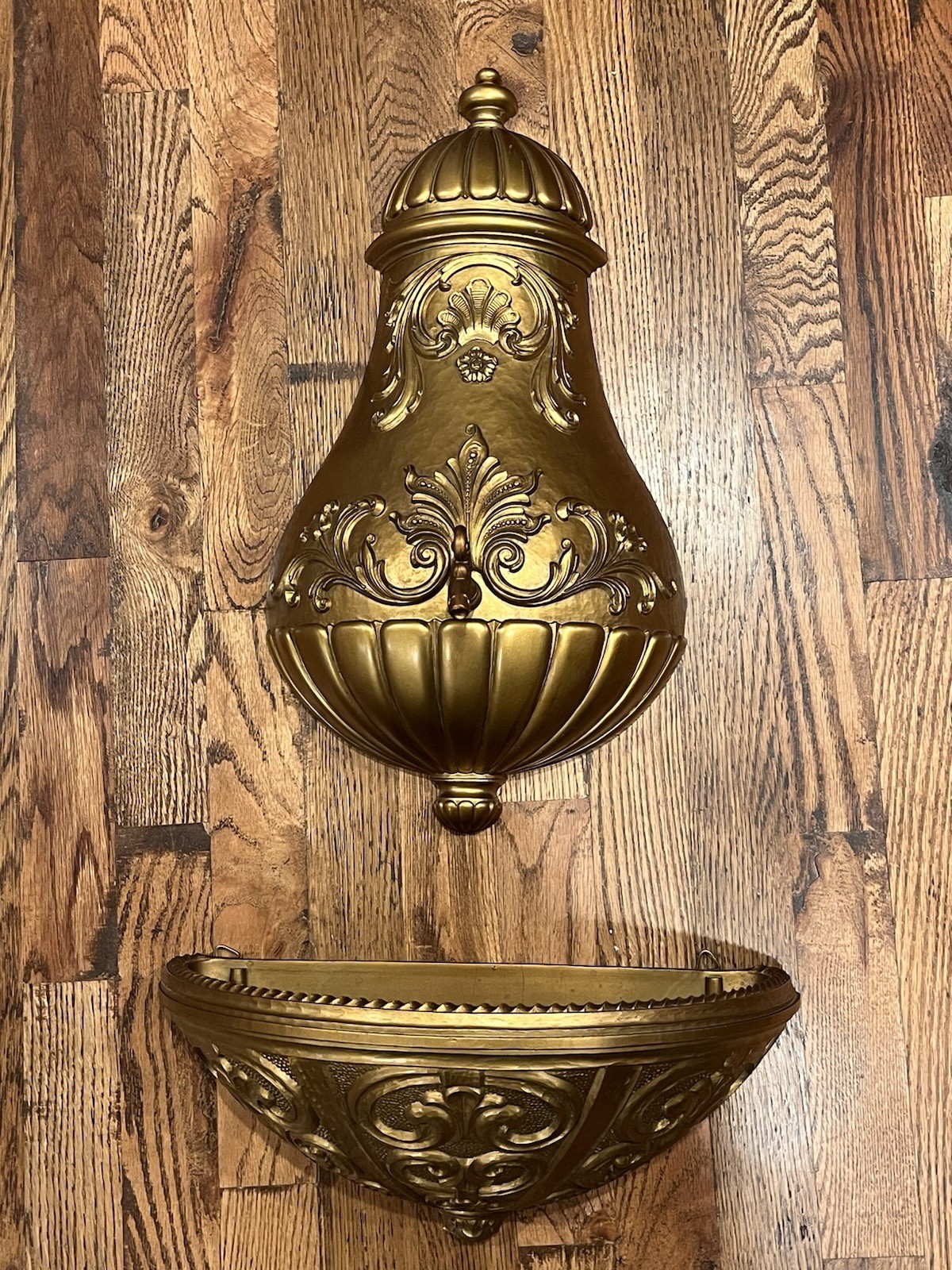 Vintage Syroco and Dart Ind. Lavabo Fountain and Wall Planter Decor 1970s