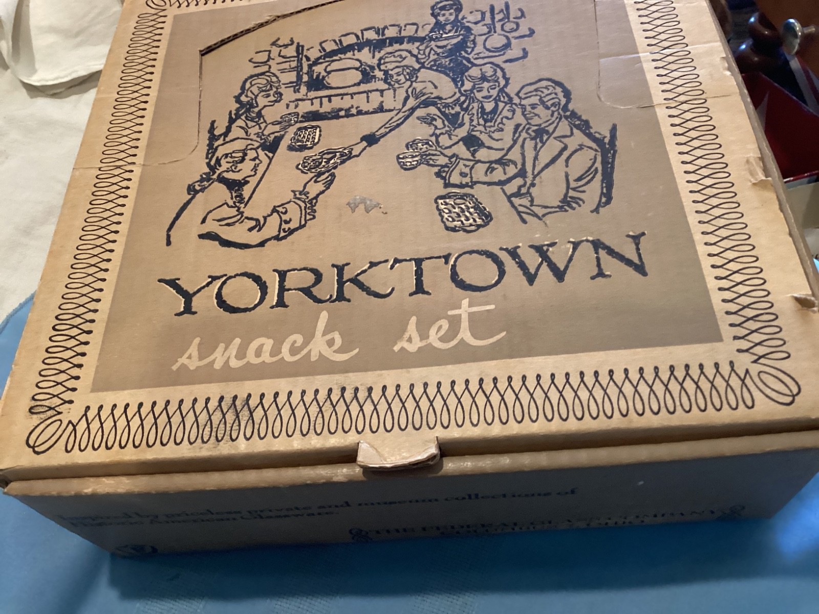 Vintage Federal Glass Co. Yorktown Snack set for 4 MIB