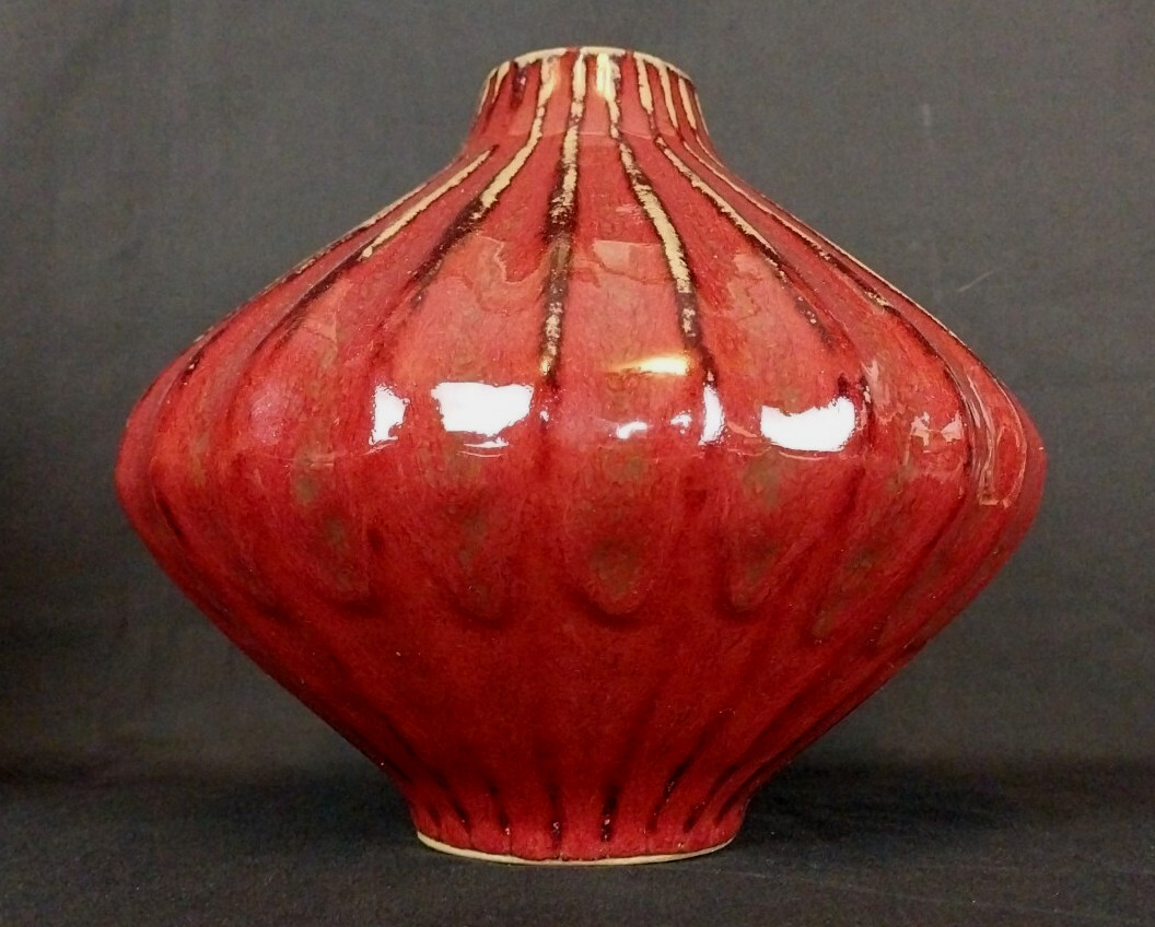 Global Views Heavy Red Glazed Vase 8″ tall Nearly Perfect No Chip/Crack/Scratch