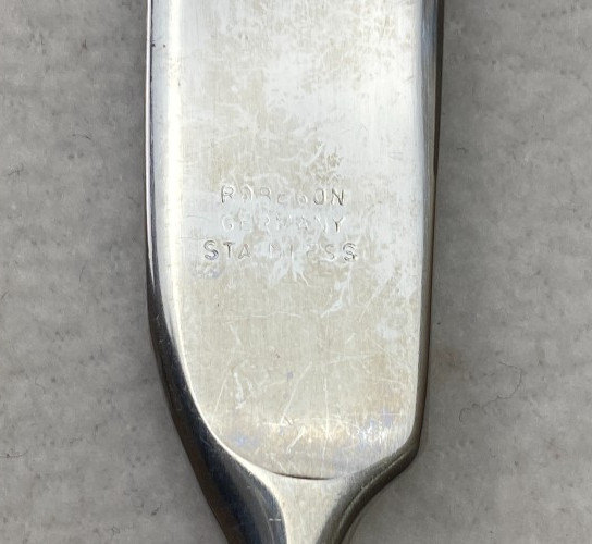 Vintage Walco Set of 6 Knifes in Display Case 8.5″ Robeson Germany Stainless