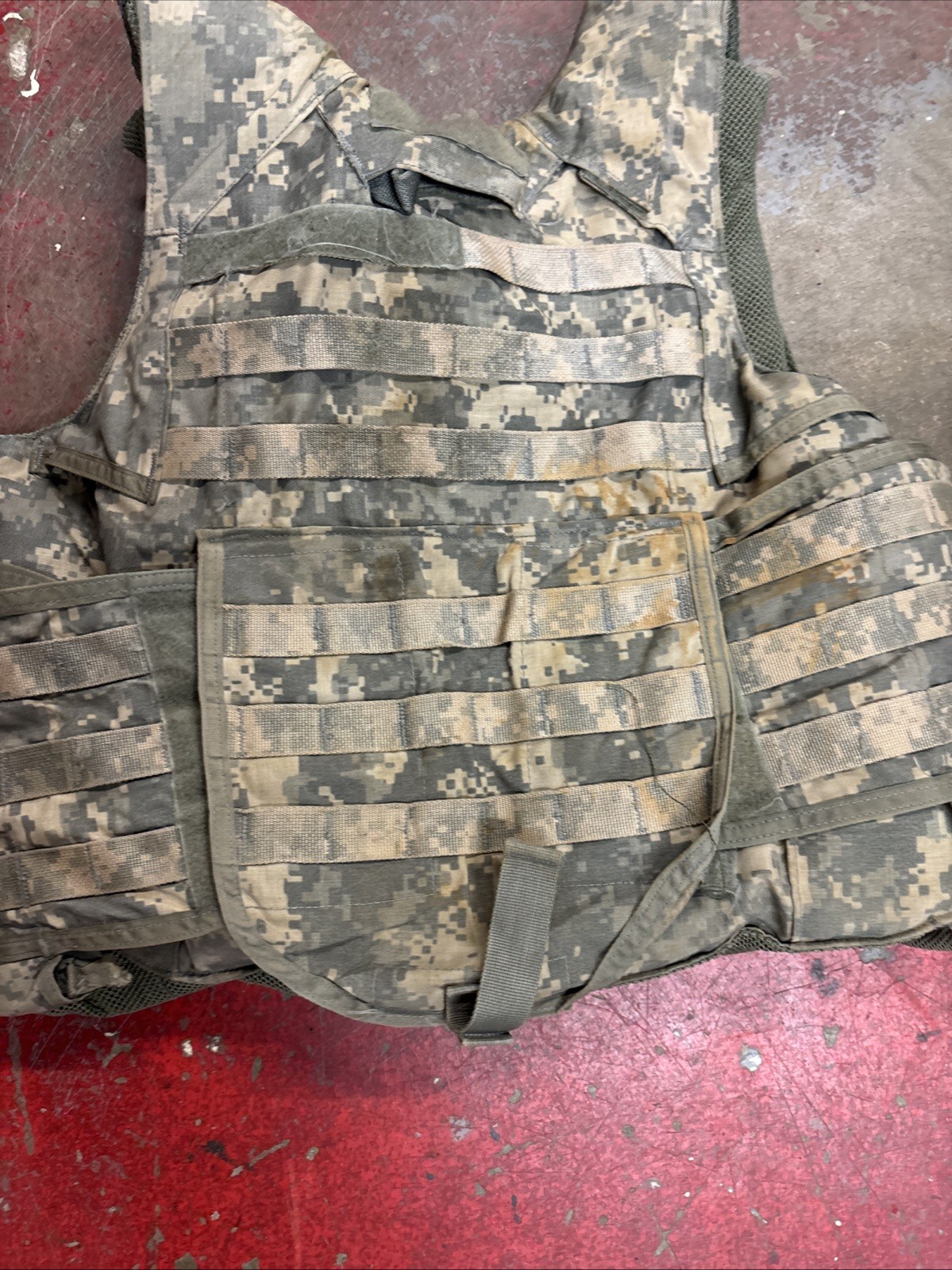 ARMY ACU DIGATAL CAM BODY ARMOR PLATE CARRIER MADE W/KEVLAR INSERTS MEDIUM #C