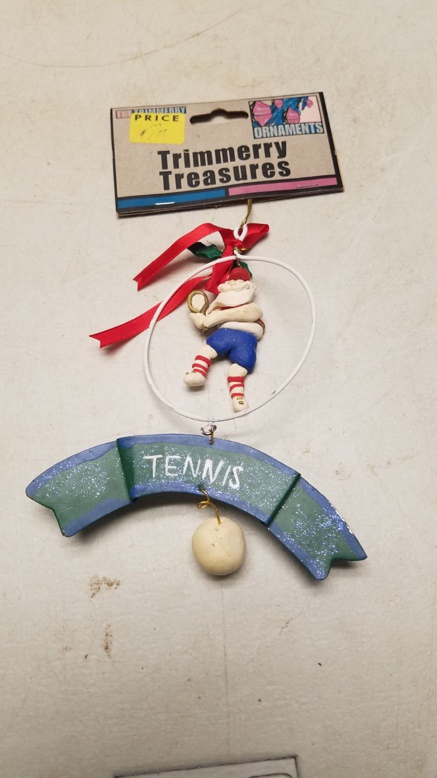 Trimmery Treasures Ornament Tennis Santa Clause (M)