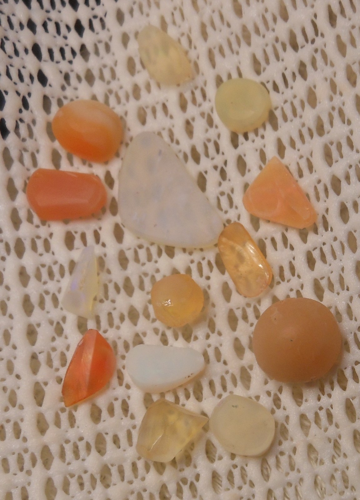Mexican Fire Opal assortment of 14 pcs Variety Colors Sparks Earth-Mined 21.4TCW