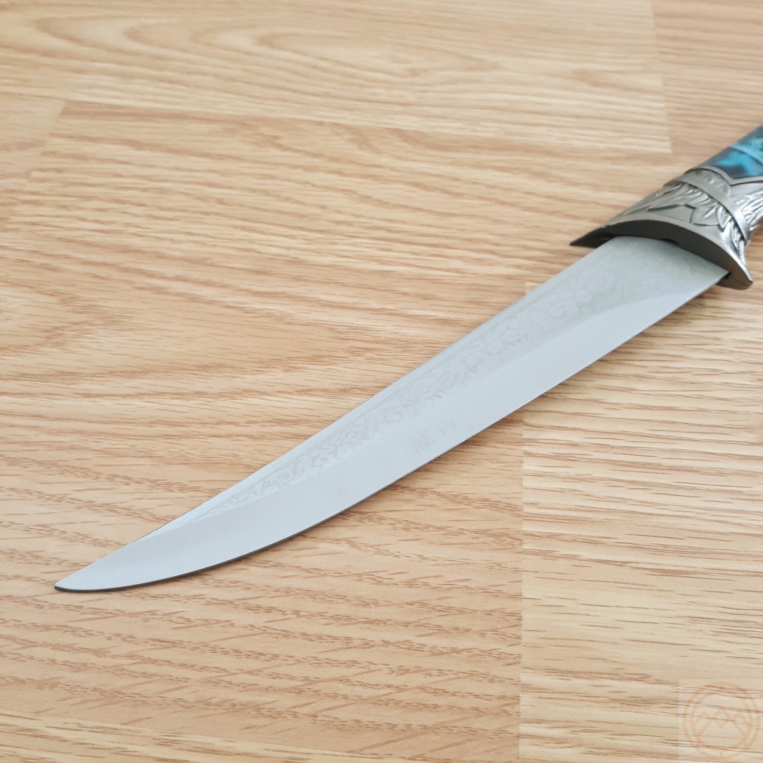 Rite Edge Fixed Knife 13.5″ Stainless Dagger Blade Wolf Plastic Handle 420 Steel
