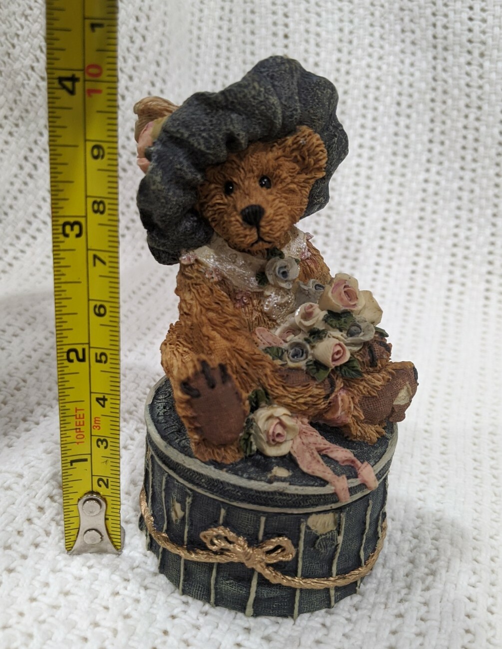 Boyds Bears & Friends “Victoria…The Lady” #2004, 1993 Trinket Box Roses NIB!!
