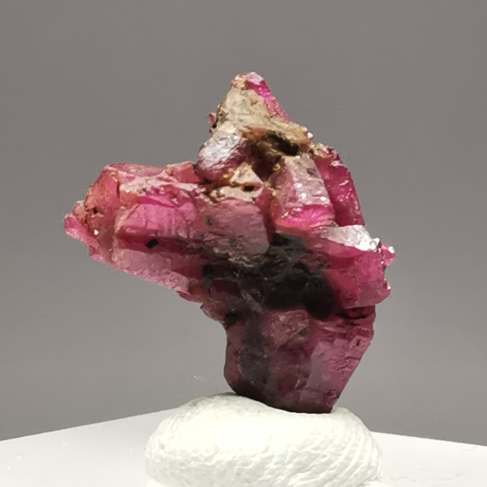 5.00ct Ruby / Luc Yen, Vietnam / Rough Crystal Gem Gemstone Mineral Specimen