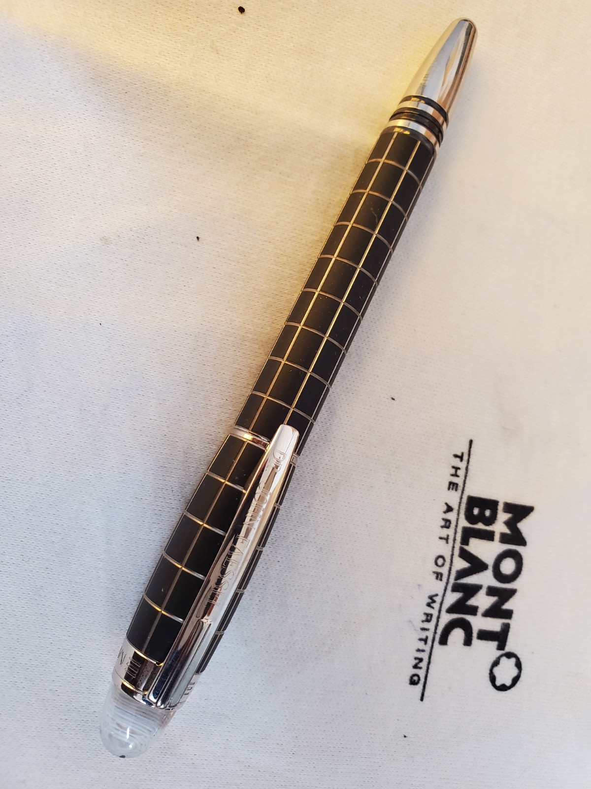 Montblanc Meisterstuck Starwalker Metal Rubber Rollerball Pen