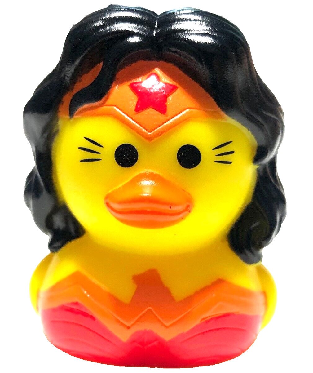 FREE SHIPPING – WONDER WOMAN SUPERHERO CRUISING RUBBER DUCK 2 1/2″ CRUISE DUCKIE