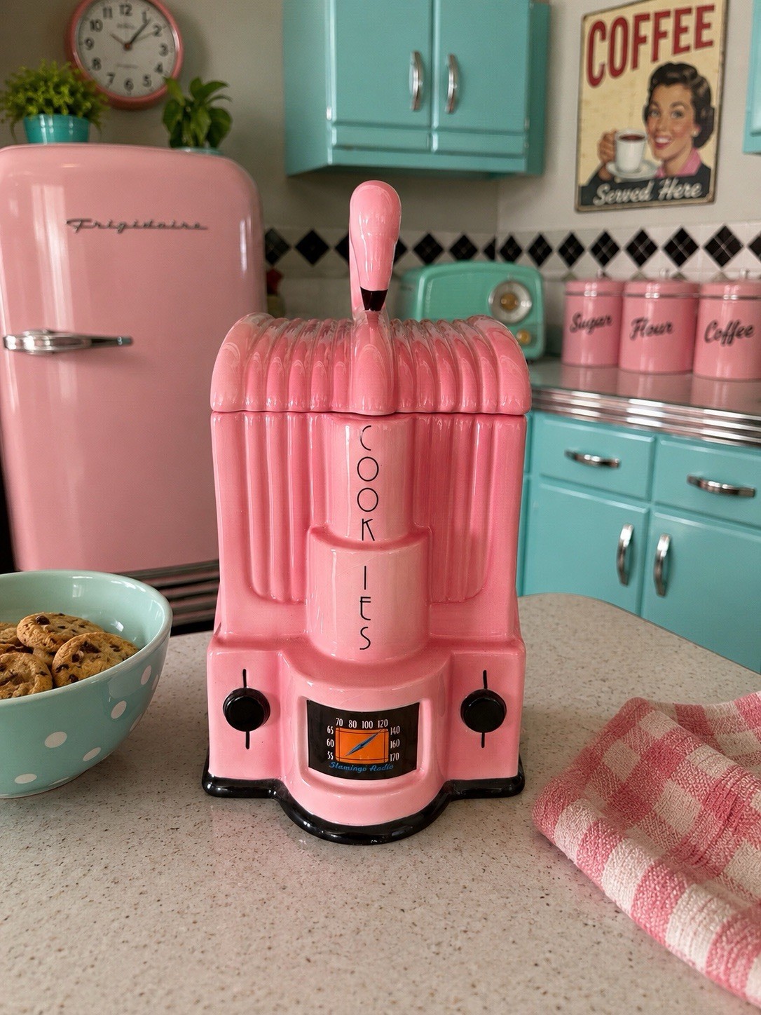Vandor’s PinkAttitude Pink Flamingo Radio Cookie Jar 1998
