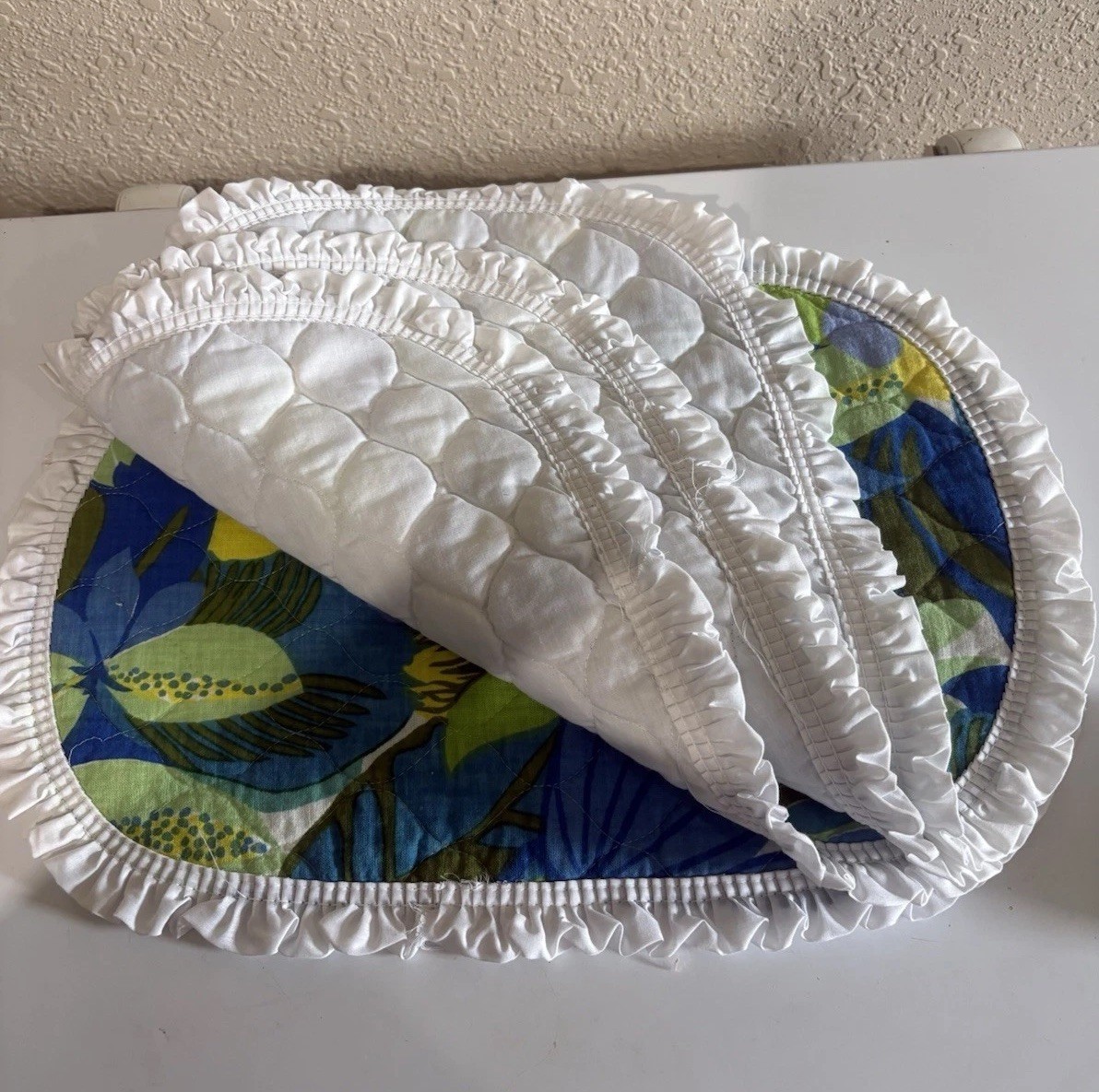 Vintage 80’s-90’s quilted Summer Blue Set of 4 Placemats