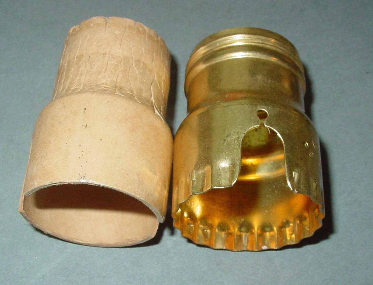 Vintage Bryant Brass Fluted Shell Lampholder Push Key Fat Boy Socket Set USA NOS