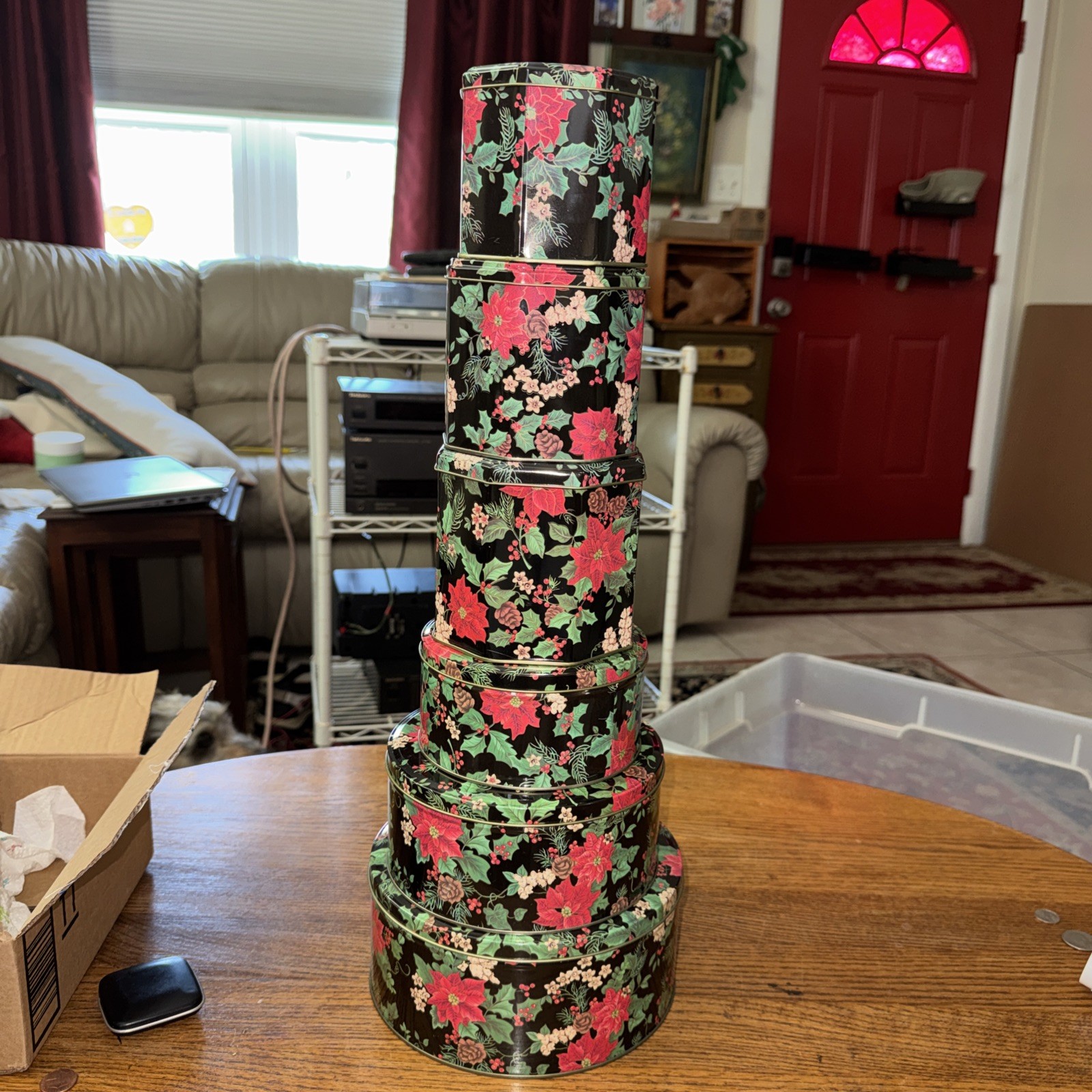 Set Of 6 Round Rose Pattern Stacking/Nesting Boxes Matching Lids